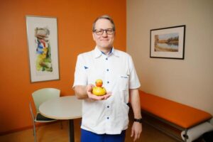 „Me ju teame, et on poliitikuid, kes lausa naudivad vastasseisu ja avalikkuses halvasti ütlemist. Ma ei ole teadlikult valinud vastandumise teed,“ ütleb Eero Merilind.(ERKI PARNAKU)